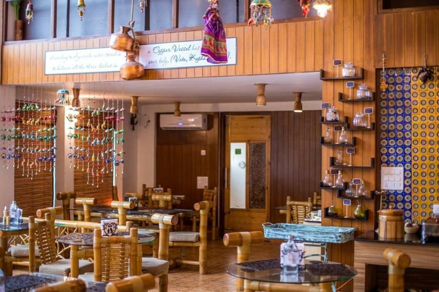فندق فيدا 5 أيورفيديك آند يوجا ريتريت Rishīkesh المظهر الخارجي الصورة