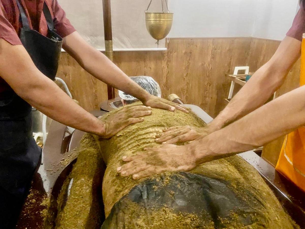فندق فيدا 5 أيورفيديك آند يوجا ريتريت Rishīkesh المظهر الخارجي الصورة